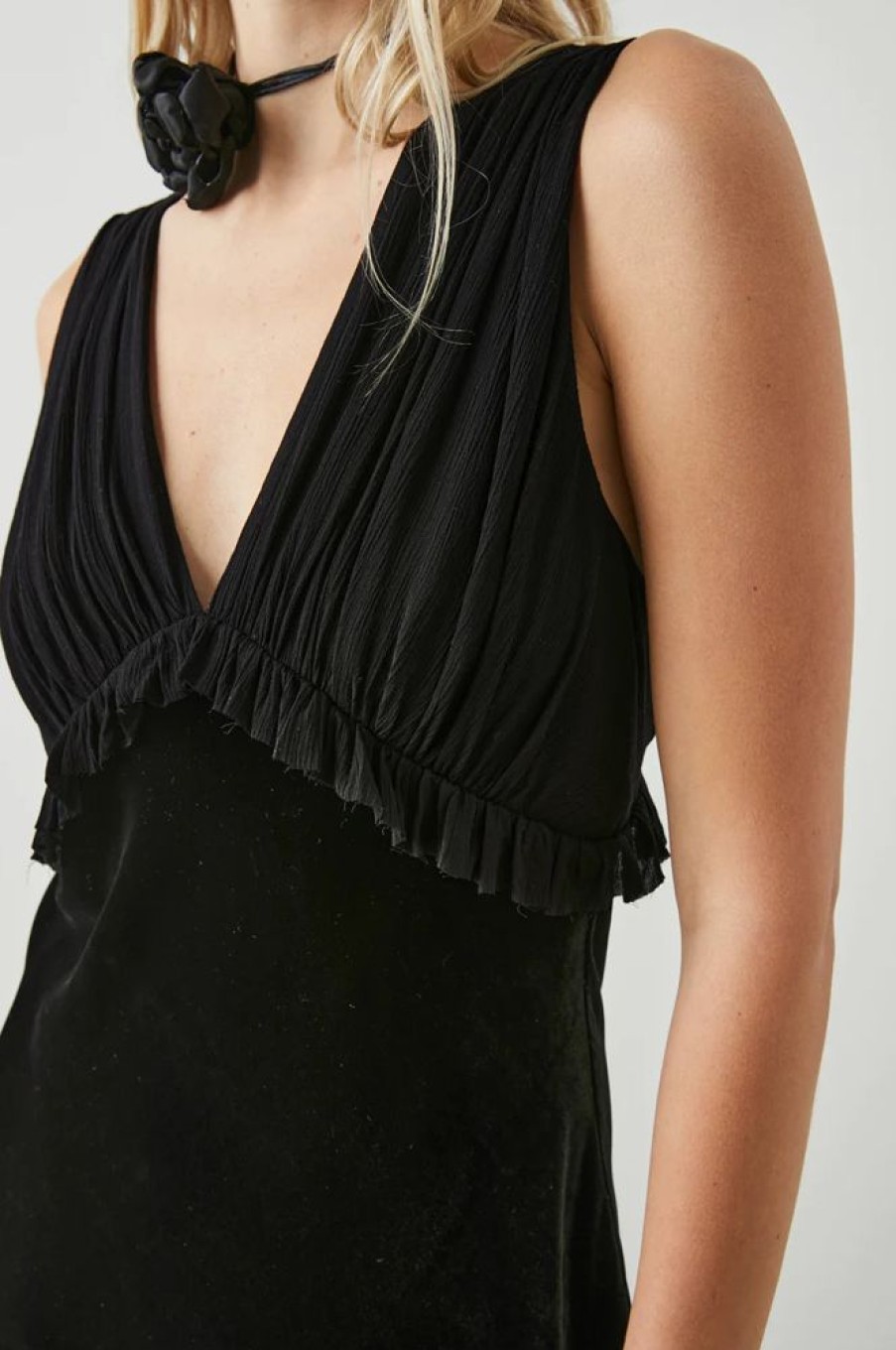 Apparel Rails | Gilda Velvet Black